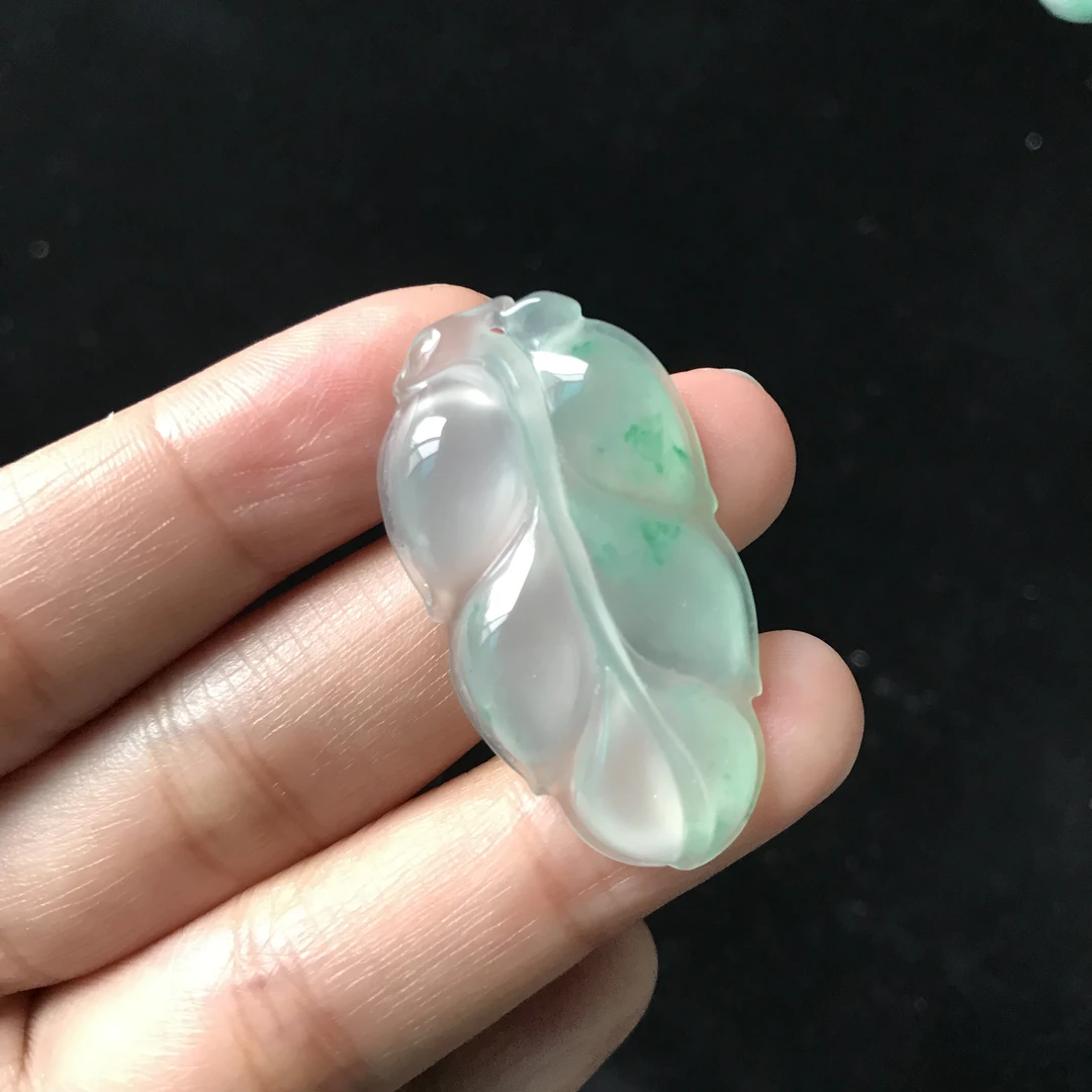 非洲翠冰花飘叶子36.3*19.8*4.8mm