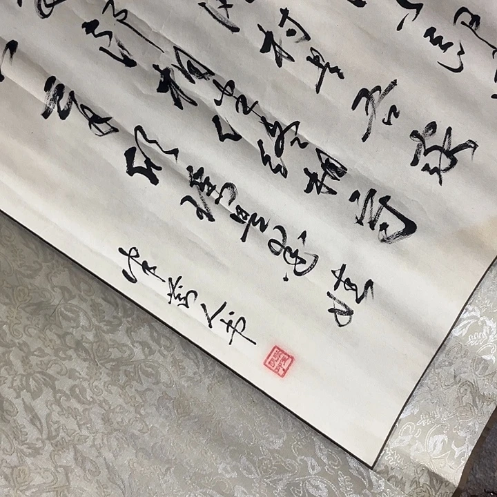 摆件，轴坏，破损，水渍都是正常