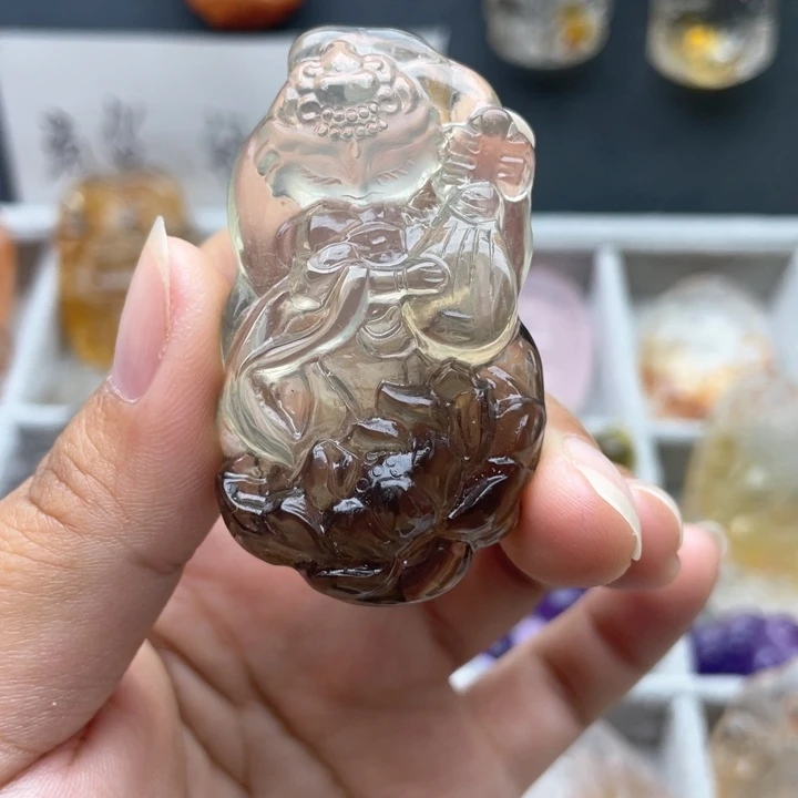 未镶嵌颈饰紫晶