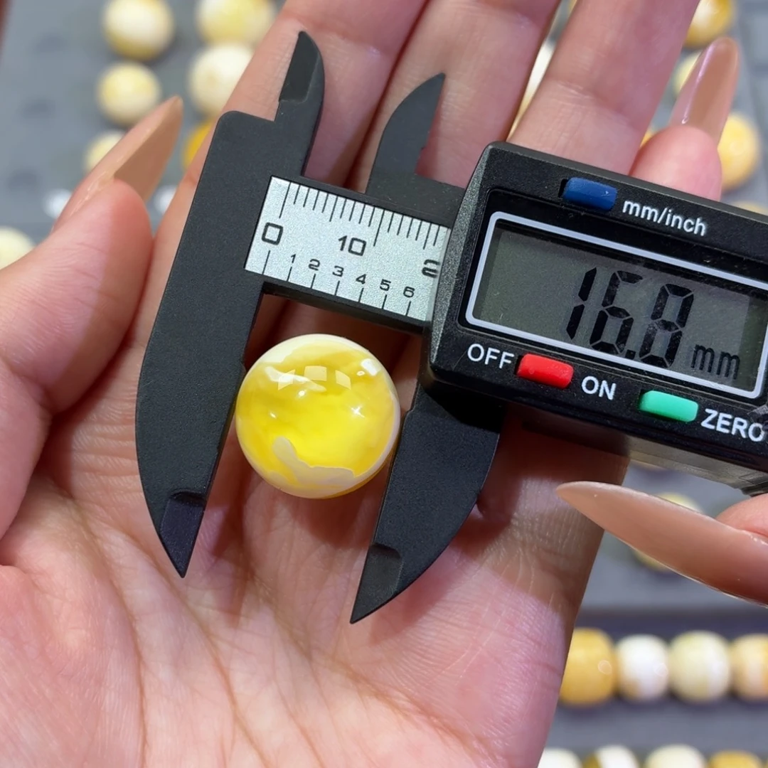 琥珀未镶嵌裸石圆珠