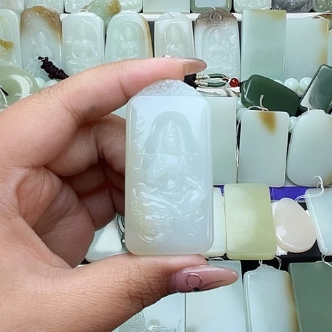 颈饰未镶嵌和田玉A****少