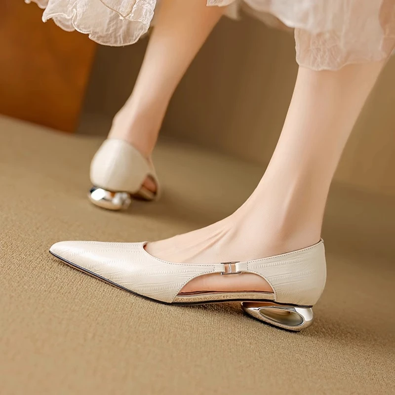 法式2025年夏季新款尖头浅口粗跟单鞋女品质镂空气质不累脚凉鞋女