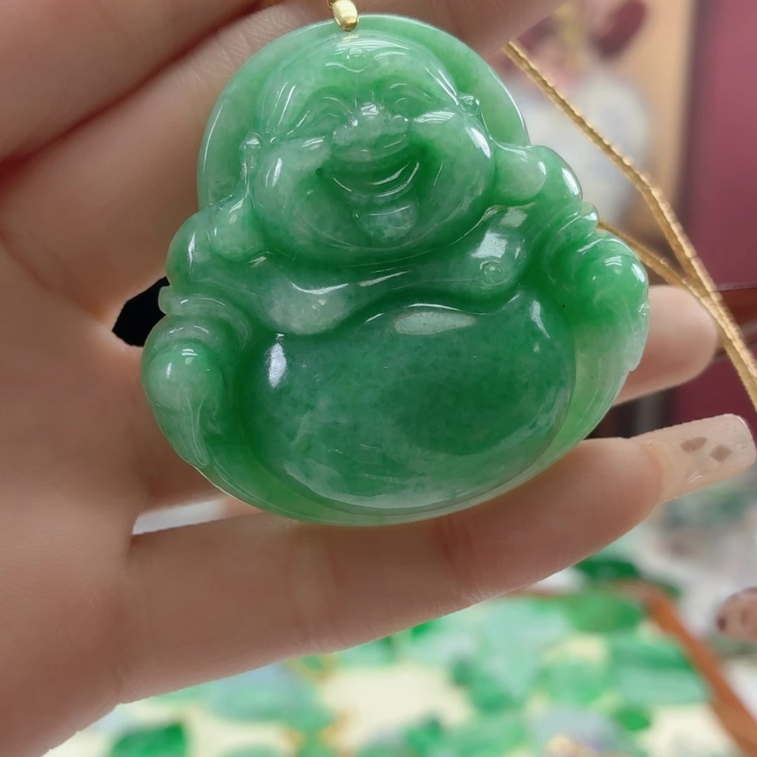 翡翠18K金镶嵌颈饰翡翠