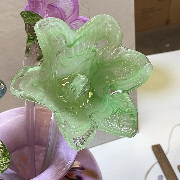 百合花高45厘米宽10厘米