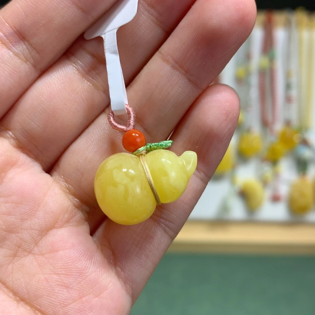 裸石琥珀未镶嵌配饰