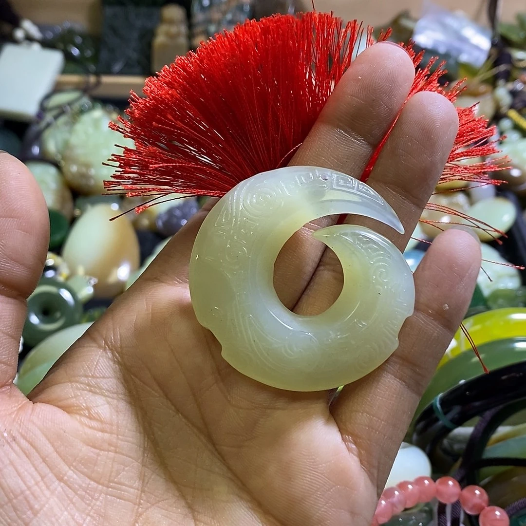 岫玉未镶嵌手镯车挂