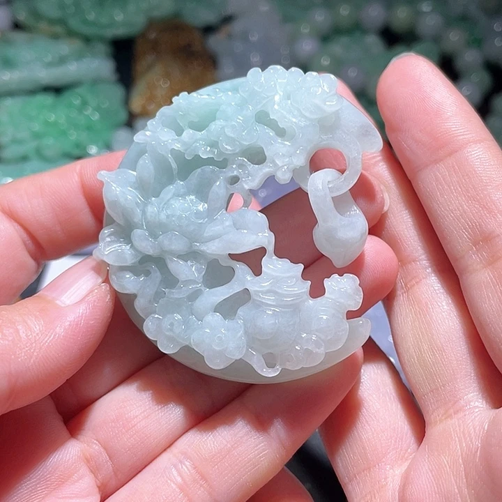 颈饰未镶嵌翡翠天