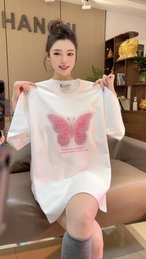 新款{流苏蝴蝶}高颜值老板娘气质款烫钻百搭T恤宽松休闲夏季新品