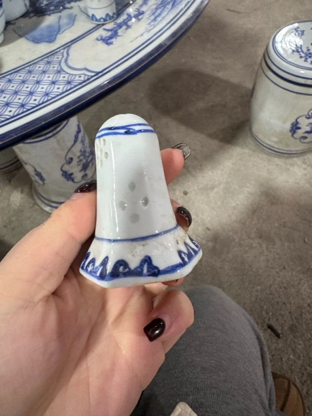 光明瓷厂青花玲珑调味罐