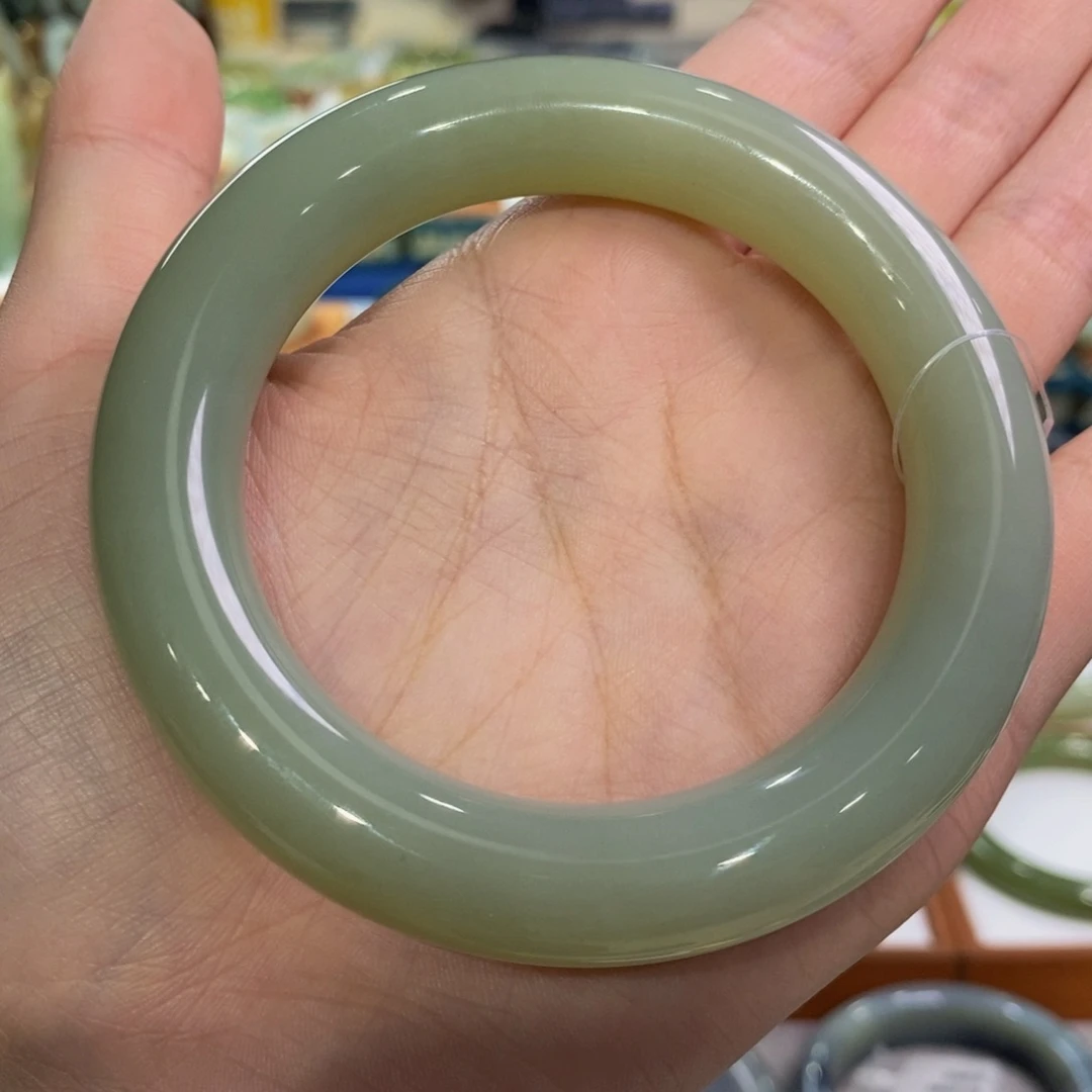 和田玉手镯未镶嵌且末奶绿大胖圆58/59