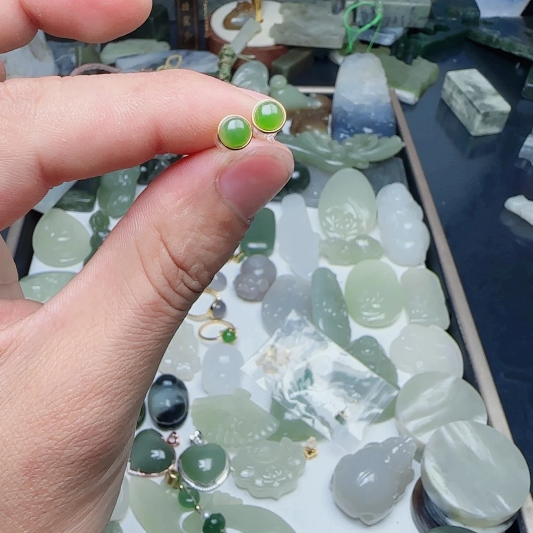 和田玉未镶嵌珠宝半成品爱*