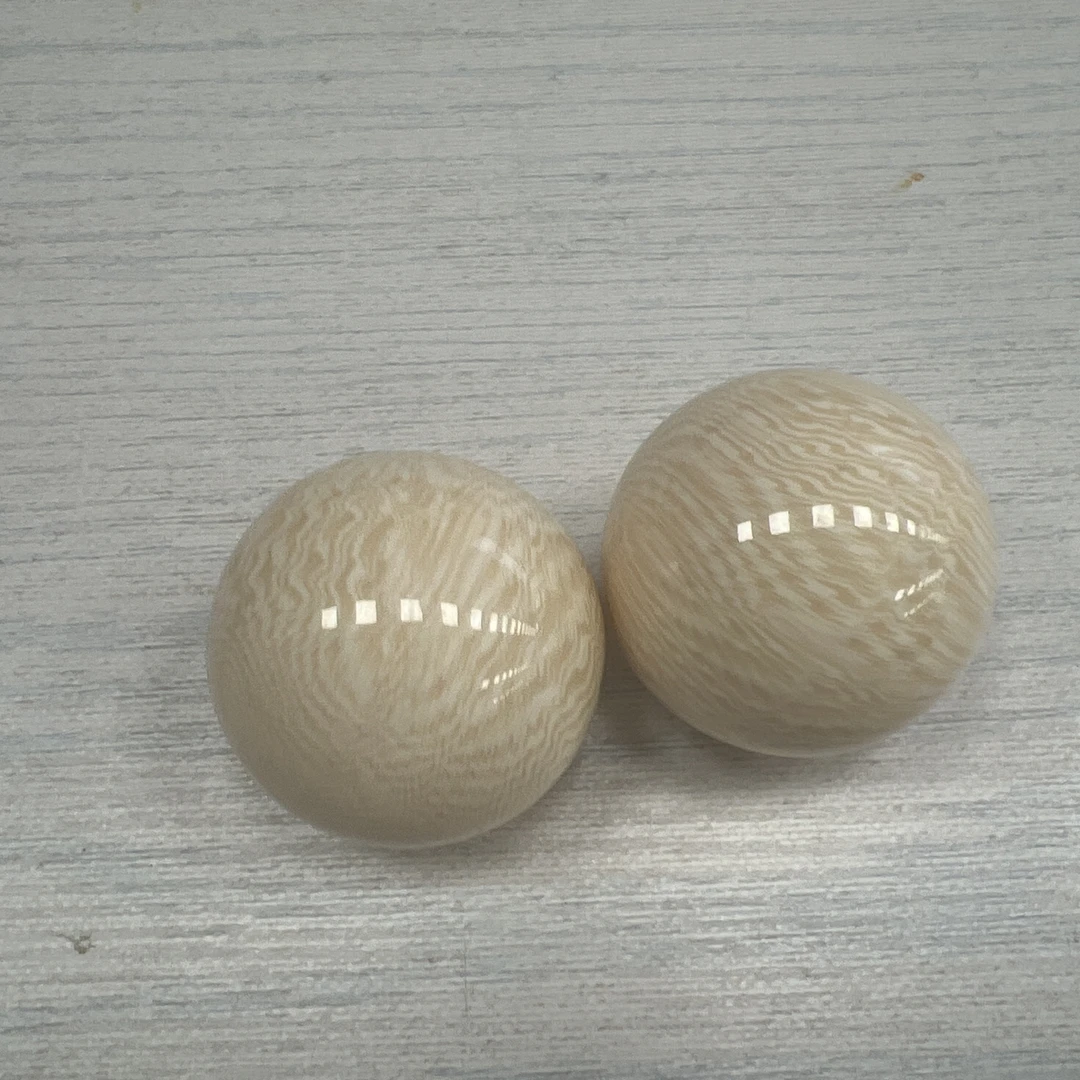 64号特色工艺品花梨木手球一对