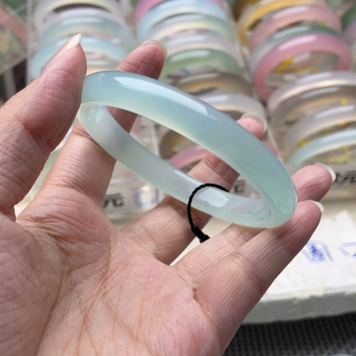 玛瑙/玉髓未镶嵌手镯58圈口