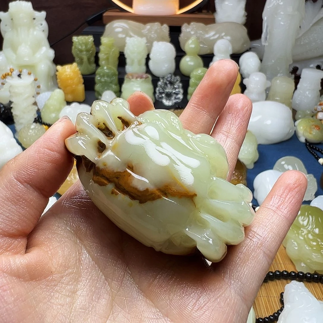 石材曲**者手工雕刻石皮螃蟹