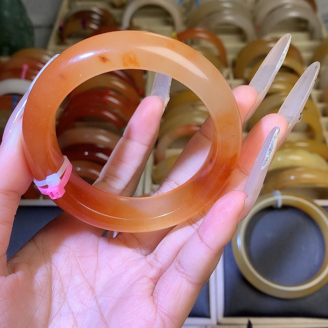 石英质玉未镶嵌手镯