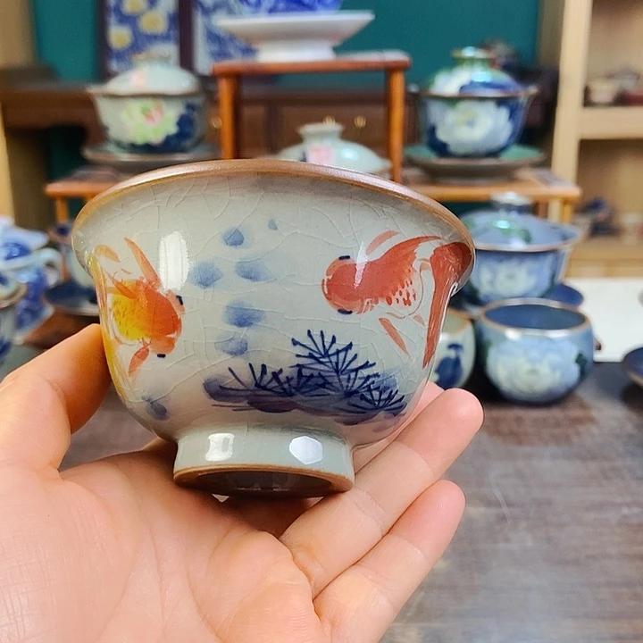 瓷片手工制作工艺精湛等
