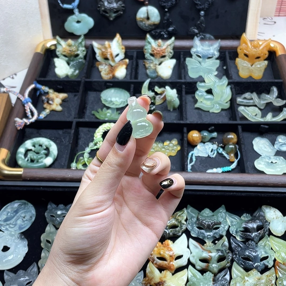 蛇纹石玉未镶嵌颈饰福利