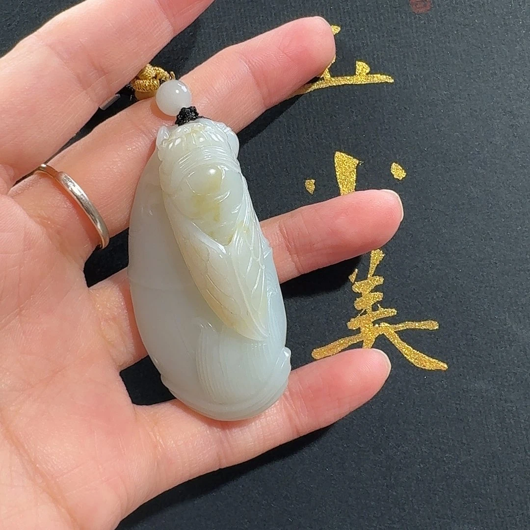 颈饰未镶嵌和田玉米达