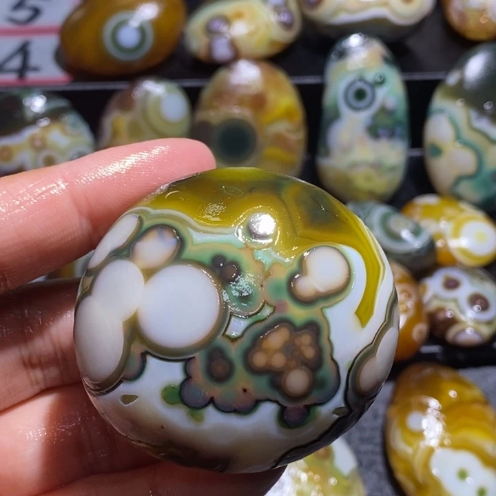 玛瑙/玉髓未镶嵌珠宝奇石11