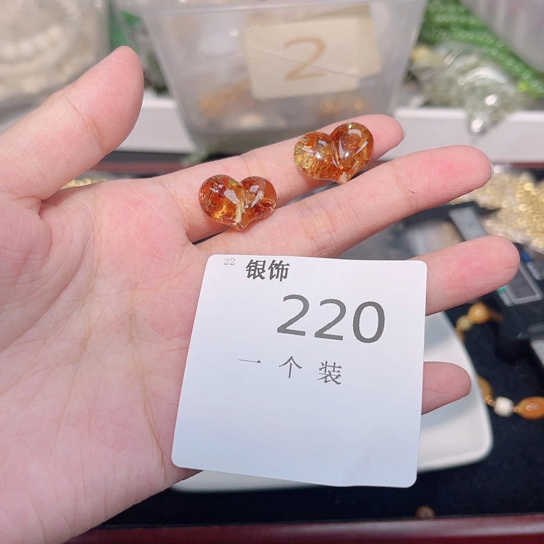 未镶嵌珠宝半成品水晶220 。