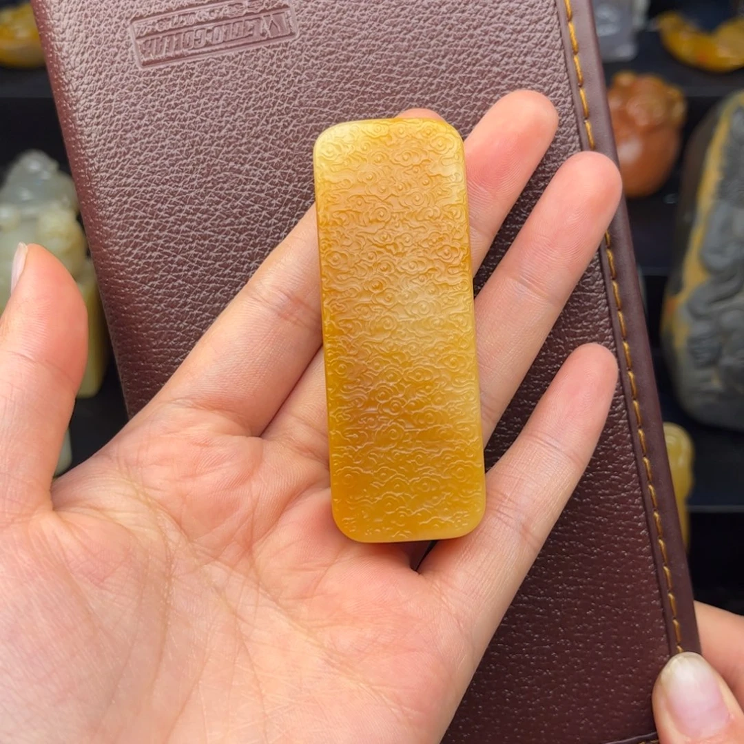 石英质玉黄蜡石吊坠未镶嵌石*语