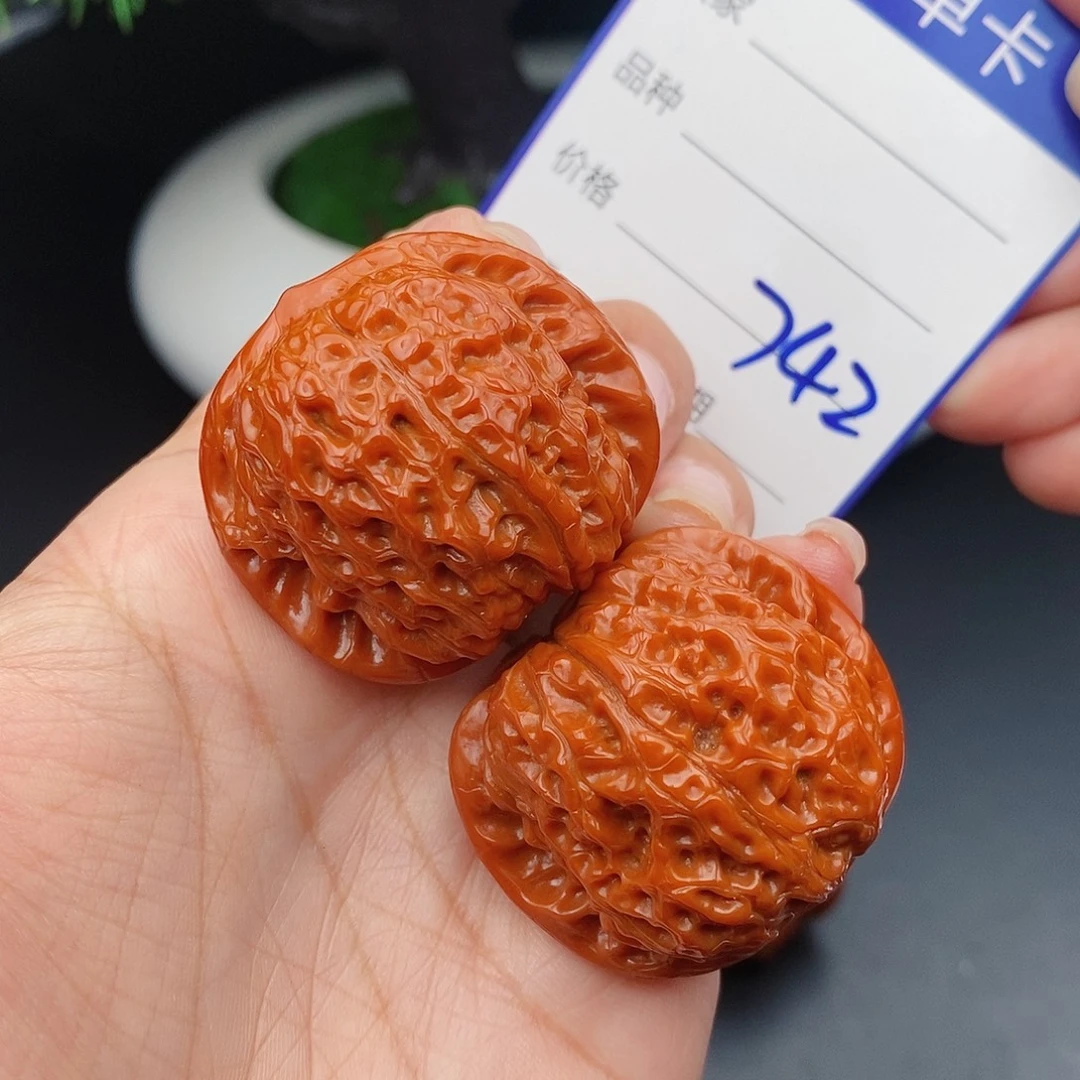 文玩核桃把件38血麒麟742