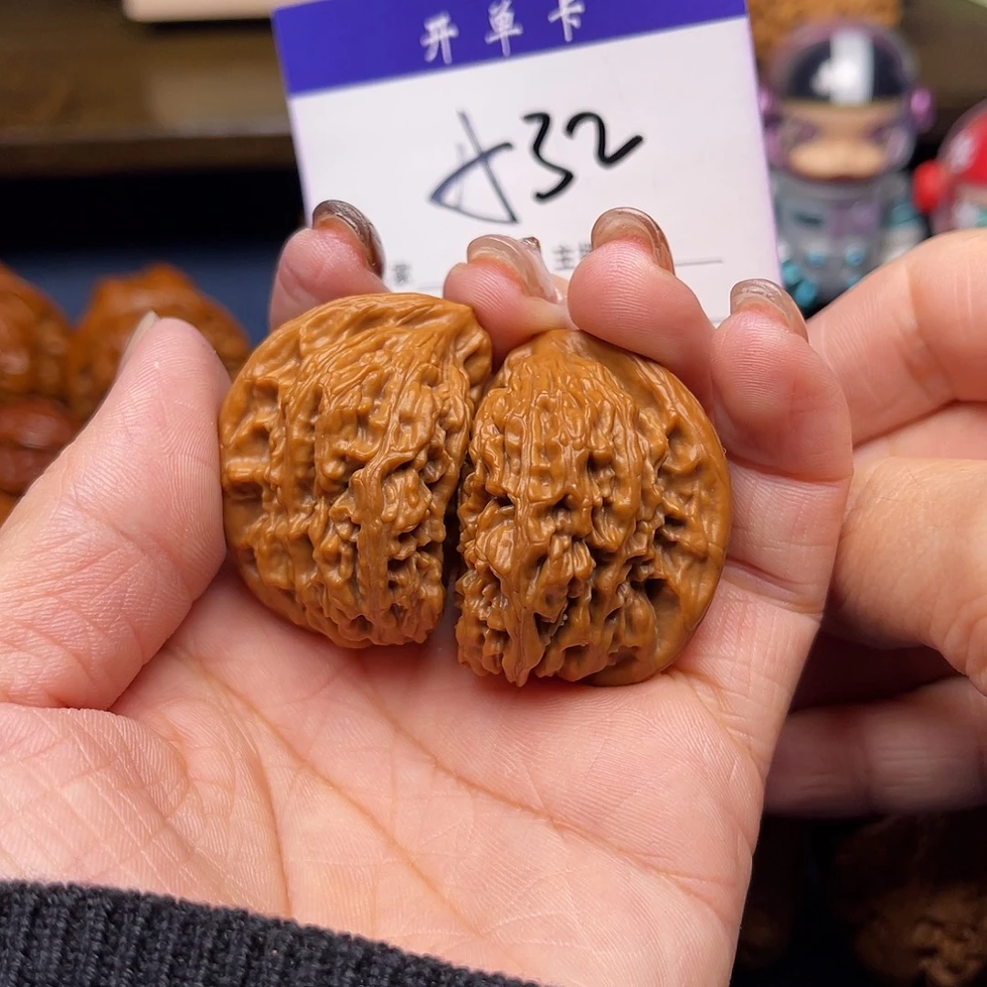 吊坠文玩核桃四座楼半壁