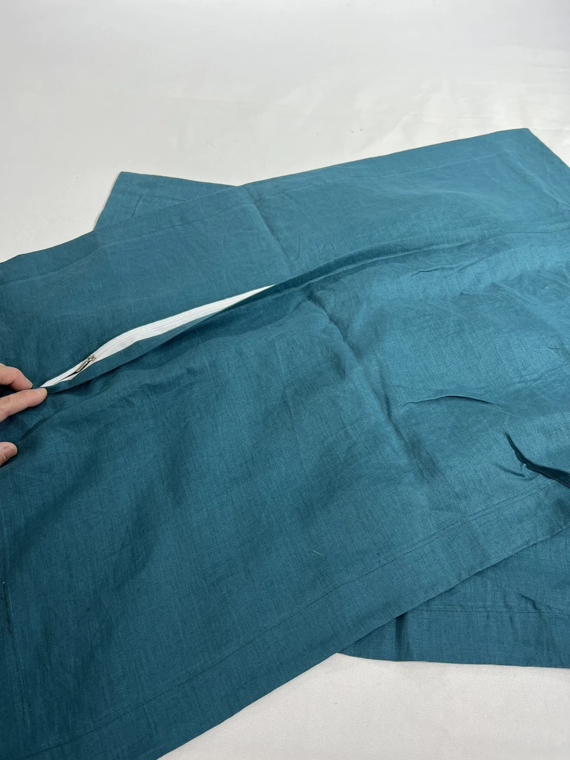 【亚麻三件套】2.4x2.5m亚麻床单一个，45x70cm内径亚麻枕套一对。