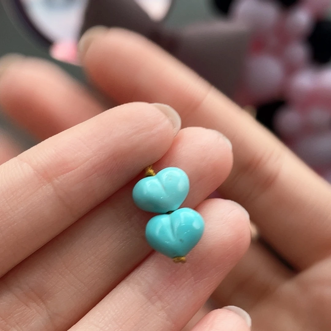 绿松石未镶嵌颈饰