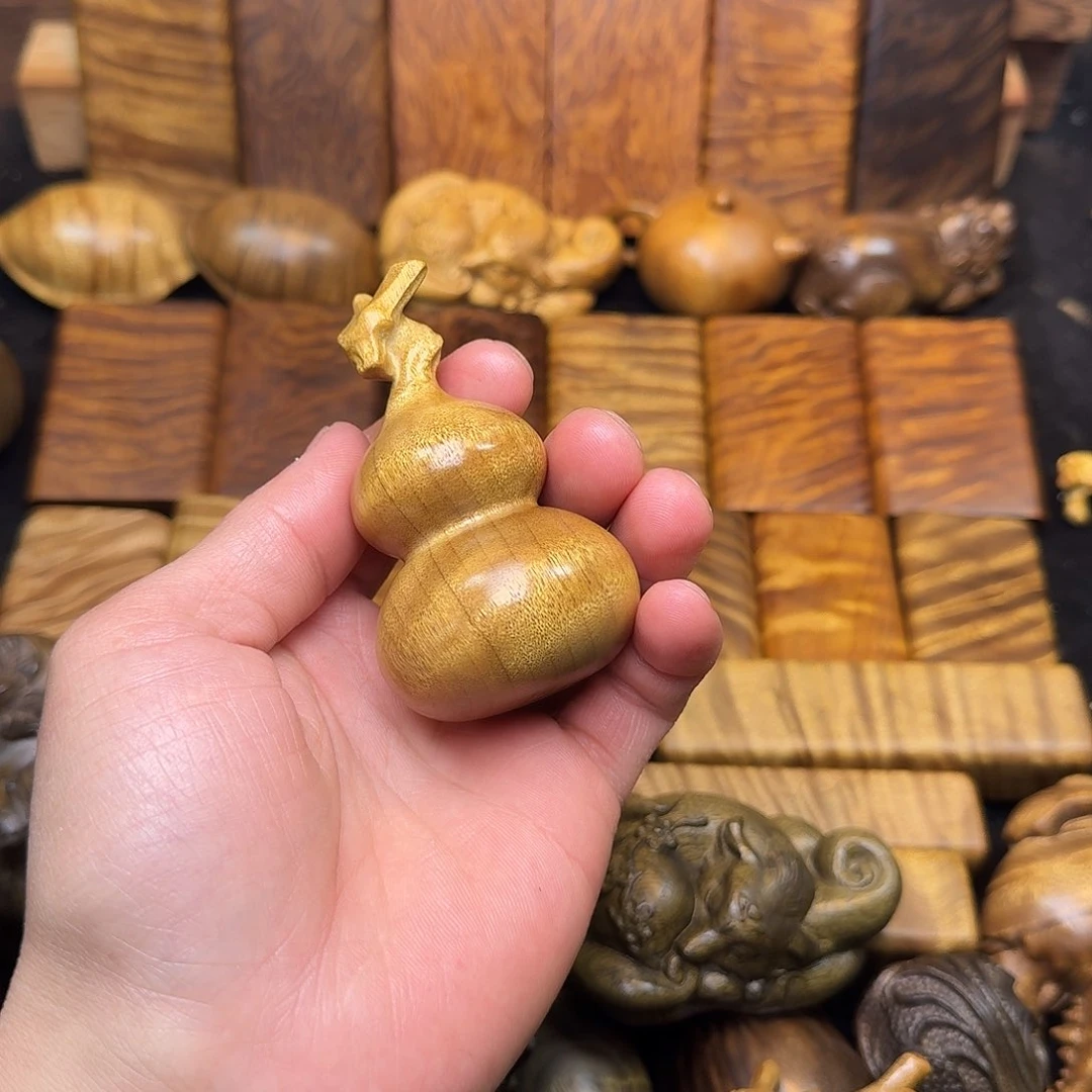 楠木金丝楠木无事牌