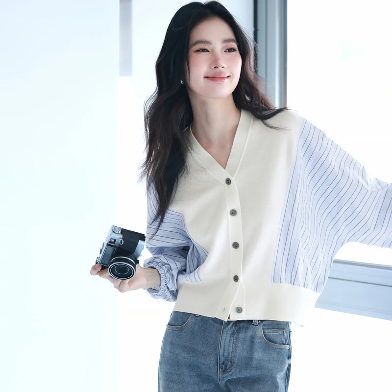 伊芙丽V领拼接设计感显瘦针织开衫春季撞色休闲百搭毛衫1G2930951