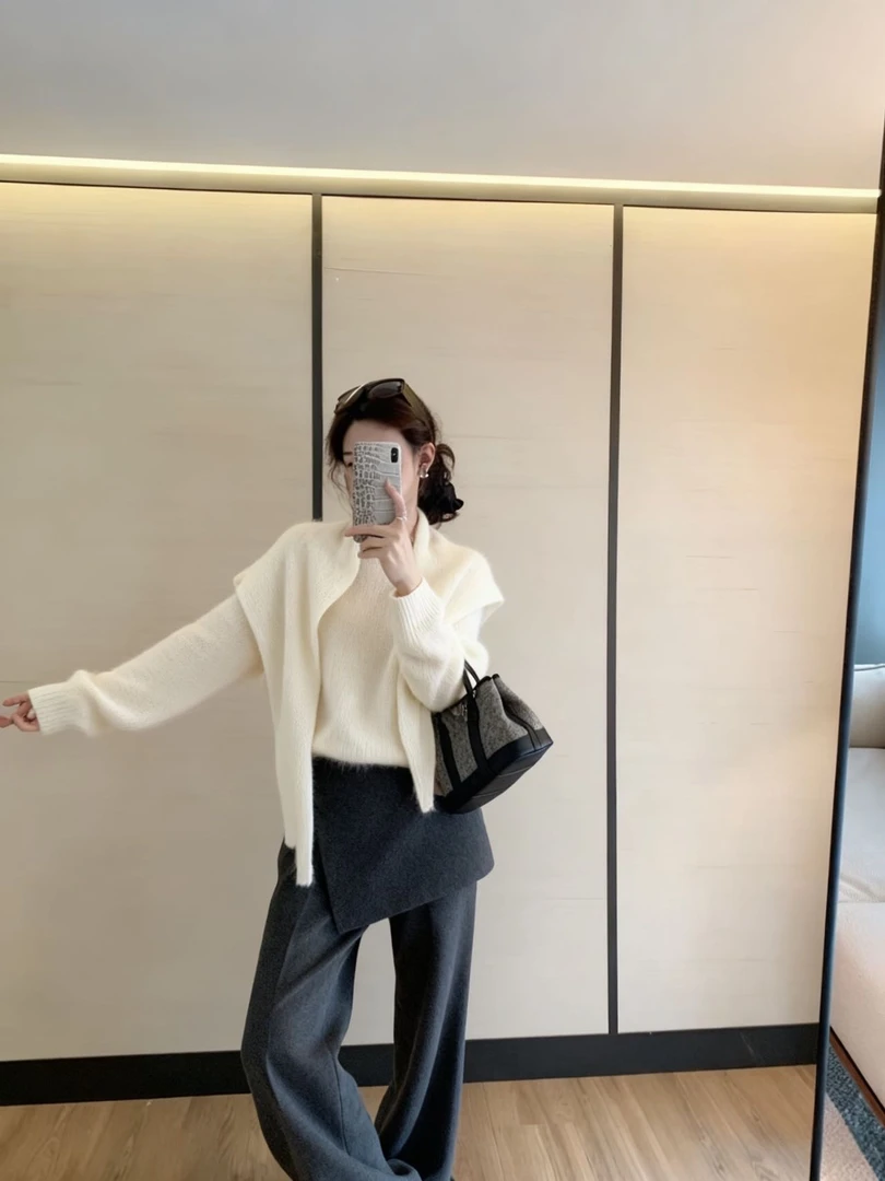 秋冬时尚套装韩系简约气质粉色圆领针织衫披肩灰色休闲裤配屁帘