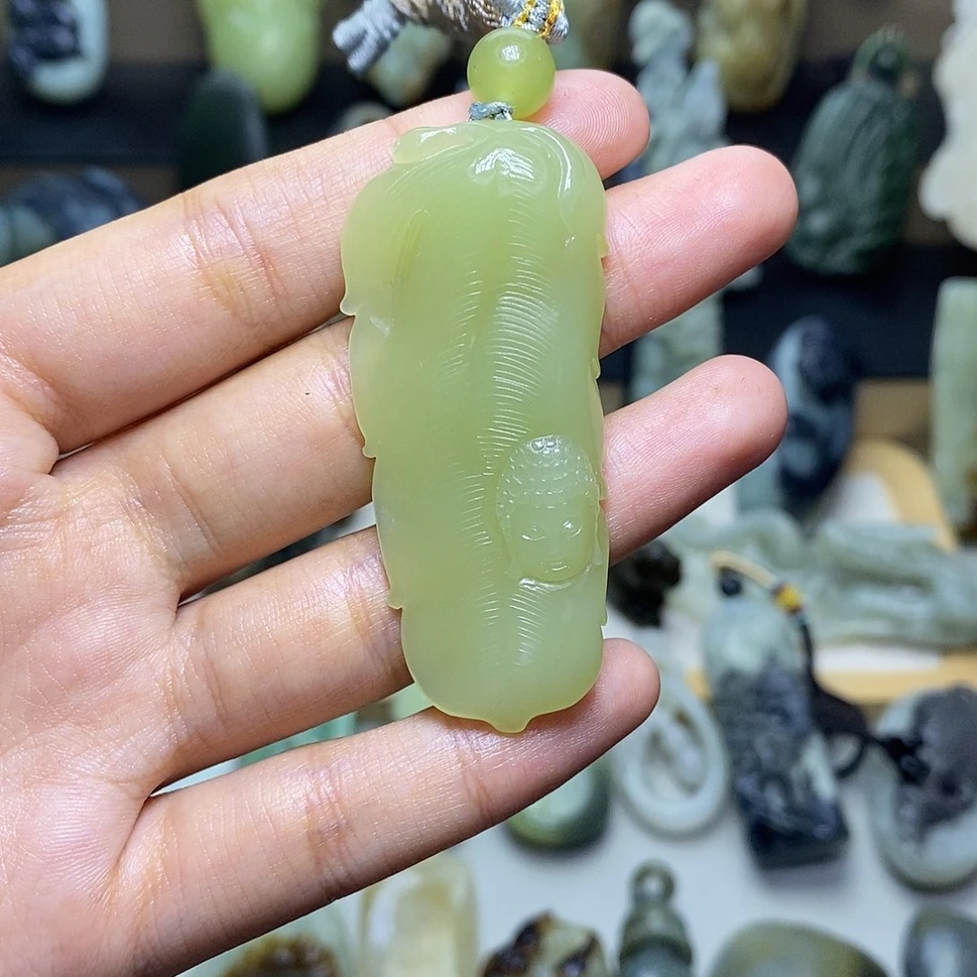 颈饰未镶嵌和田玉晨*