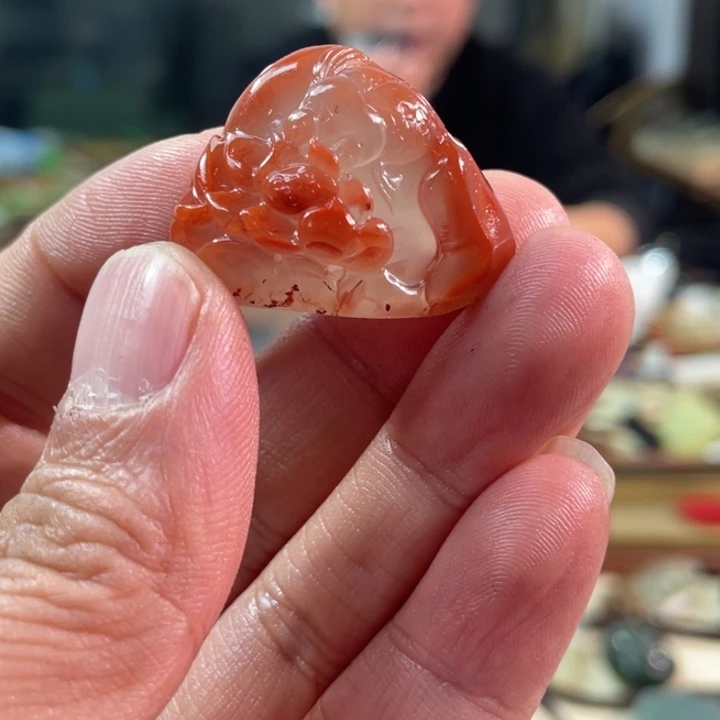 颈饰未镶嵌南红玛瑙