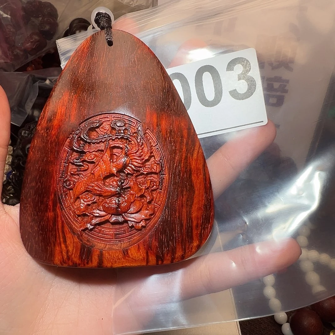 檀香紫檀（小叶紫檀）把件