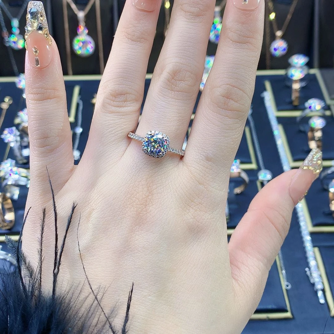 合成碳硅石（莫桑石）戒指/指环18K金镶嵌ƪ****意