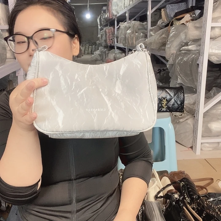 PU黄牛皮（革）PVC时尚潮流时尚