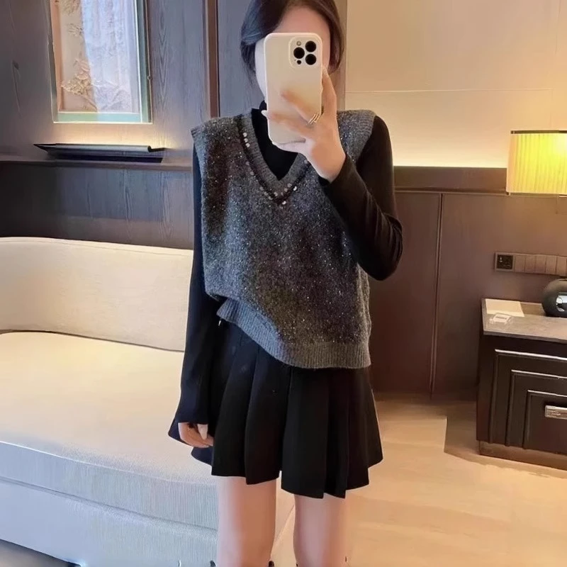 高级感重工亮片背心马甲女春秋新款V领无袖针织毛衣洋气外穿上衣