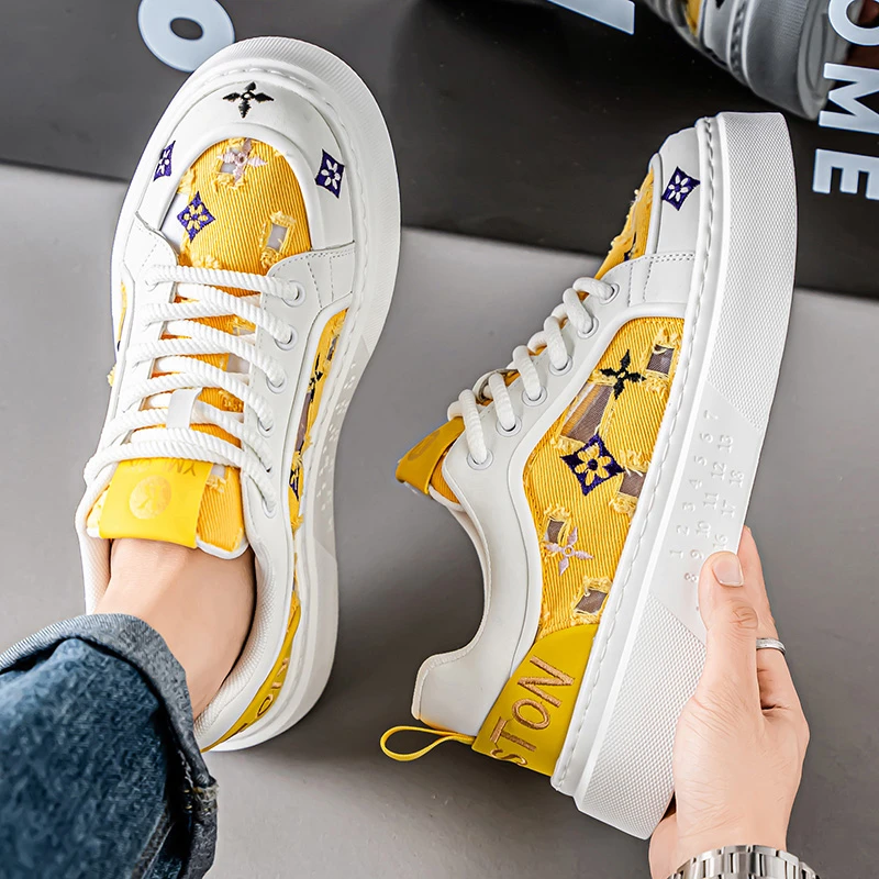 多巴胺潮牌男鞋2025夏季新款时尚百搭低帮板鞋布面透气男士休闲鞋