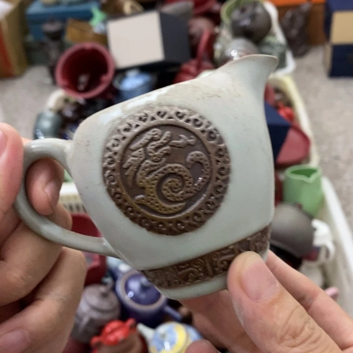 陶瓷艺术品及陶瓷壶壶