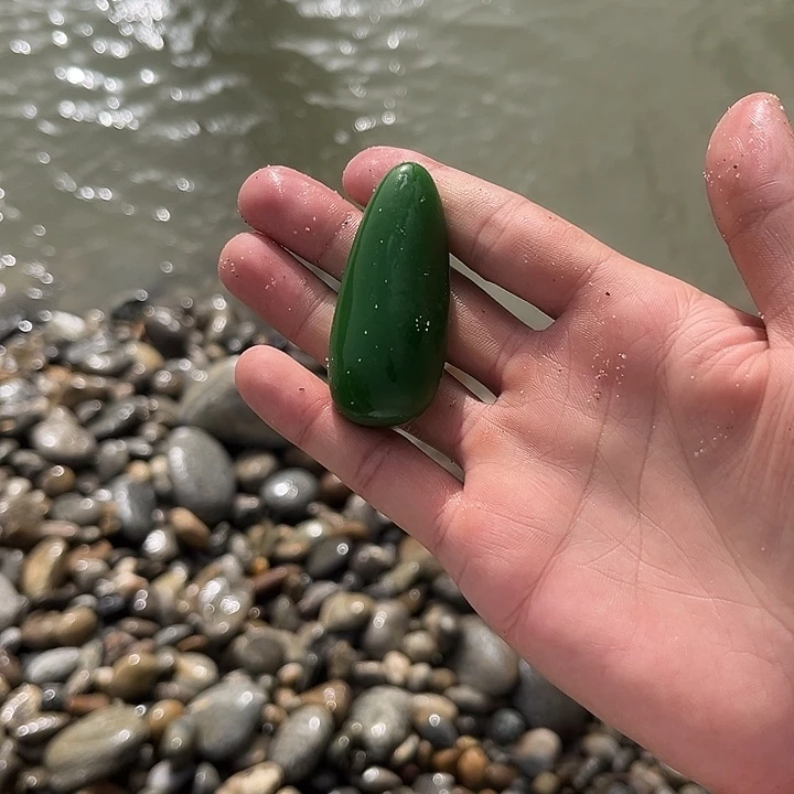 未镶嵌和田玉（糖玉）车挂