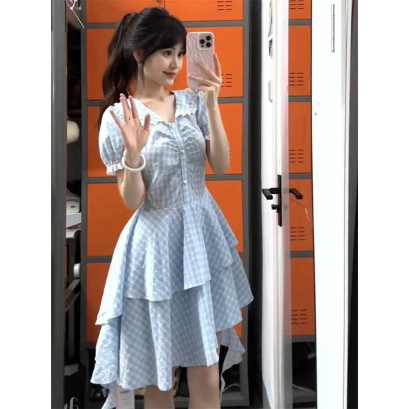 夏日甜美不规则蓝色格子连衣裙女法式温柔气质娃娃领收腰显瘦短裙
