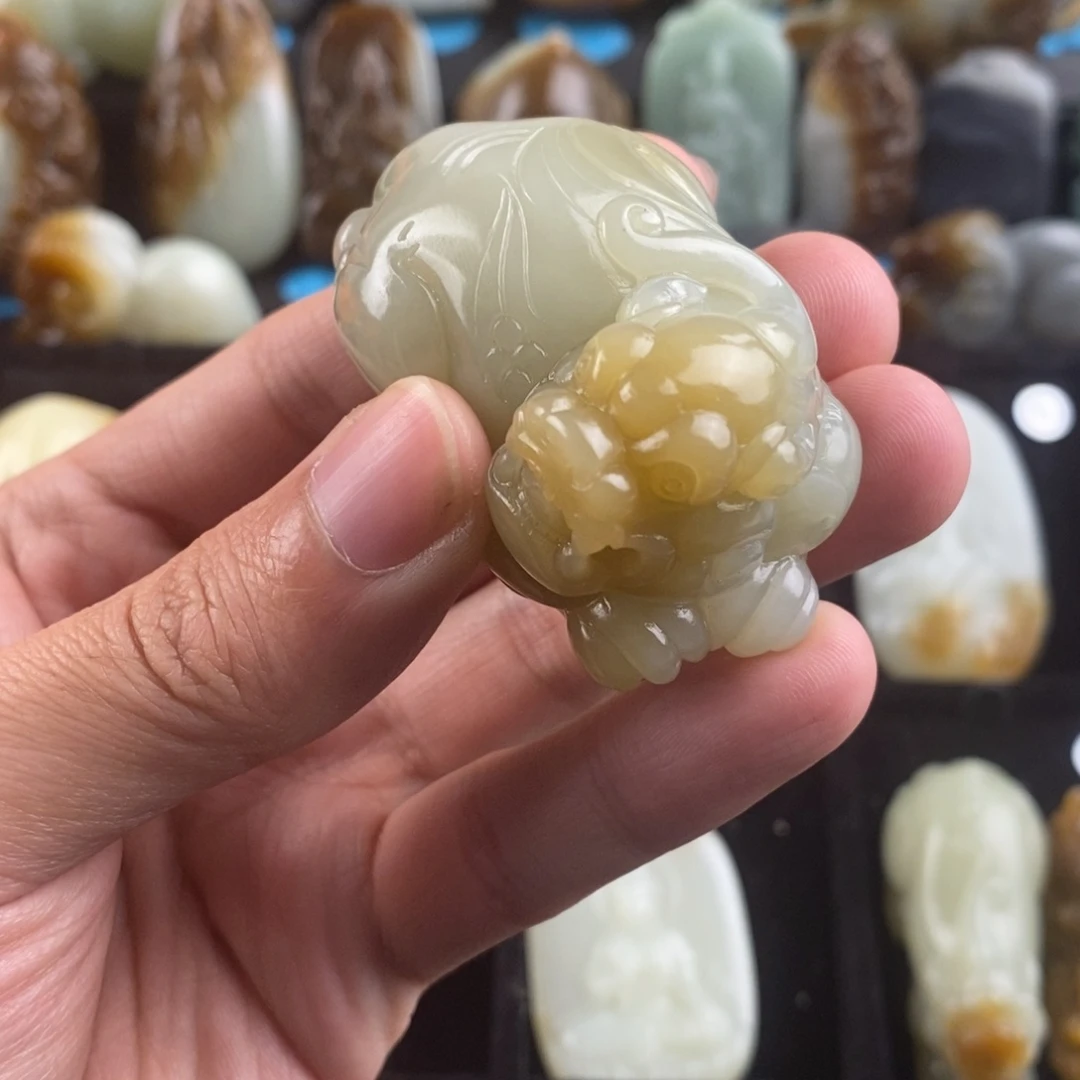 和田玉挂件未镶嵌