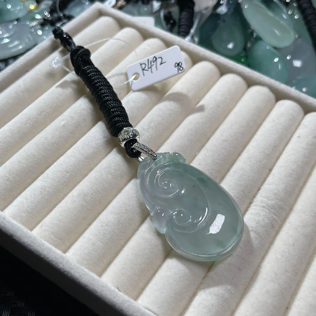 R492吊坠百搭男女款多样性发货其一