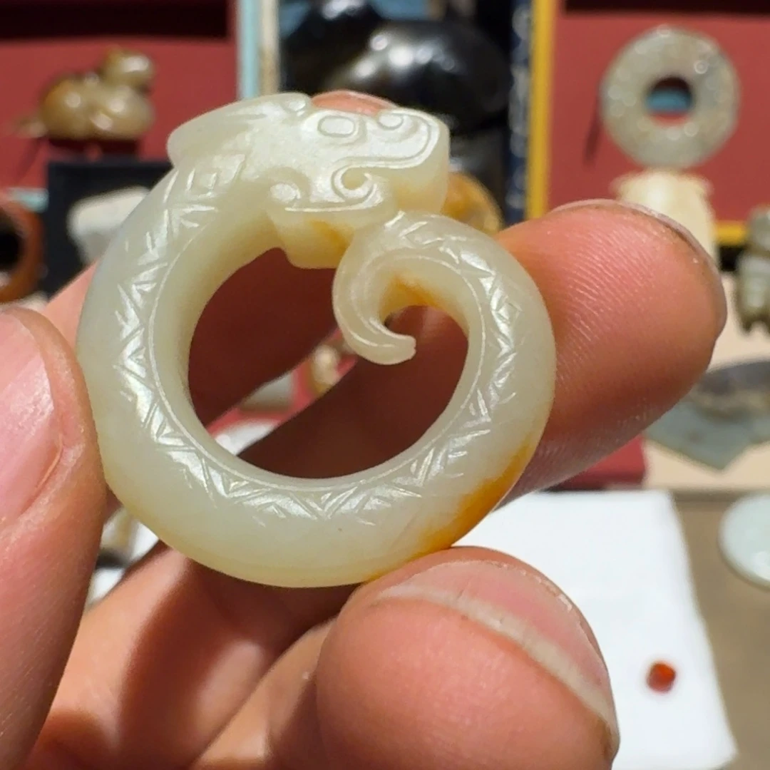 煊***门和田玉未镶嵌挂件