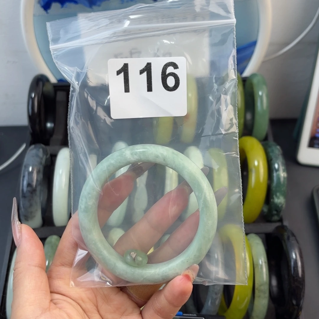 蛇纹石玉未镶嵌手镯馋***社