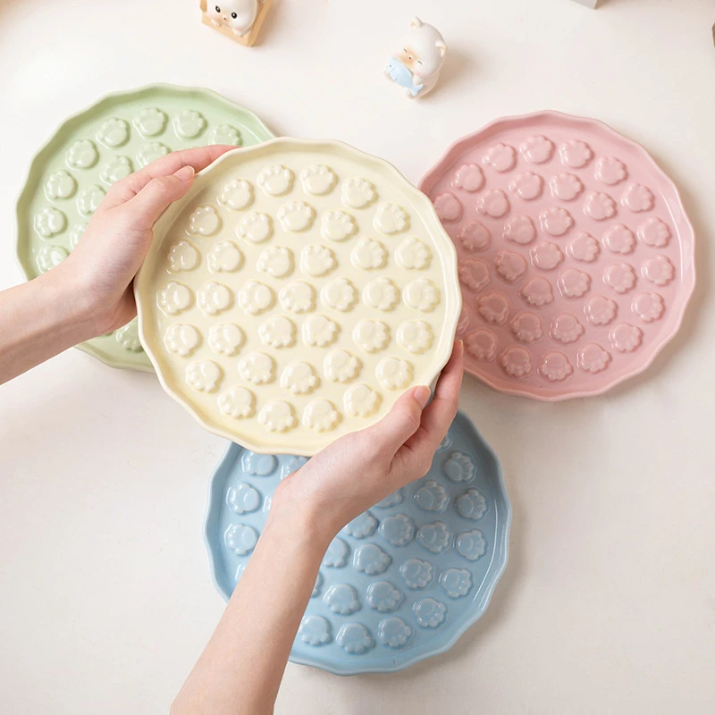 猫咪饭碗猫咪舔盘狗狗食盆猫碗狗碗猫食具陶瓷盘宠物碗具慢食碗