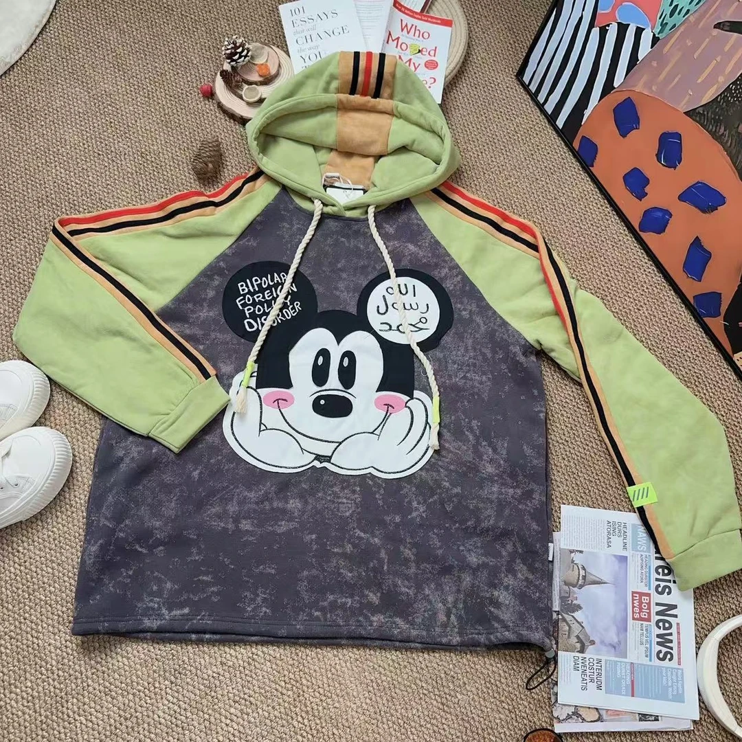 【KK推荐】2024年秋冬新款休闲潮牌卡通印花连帽卫衣7692