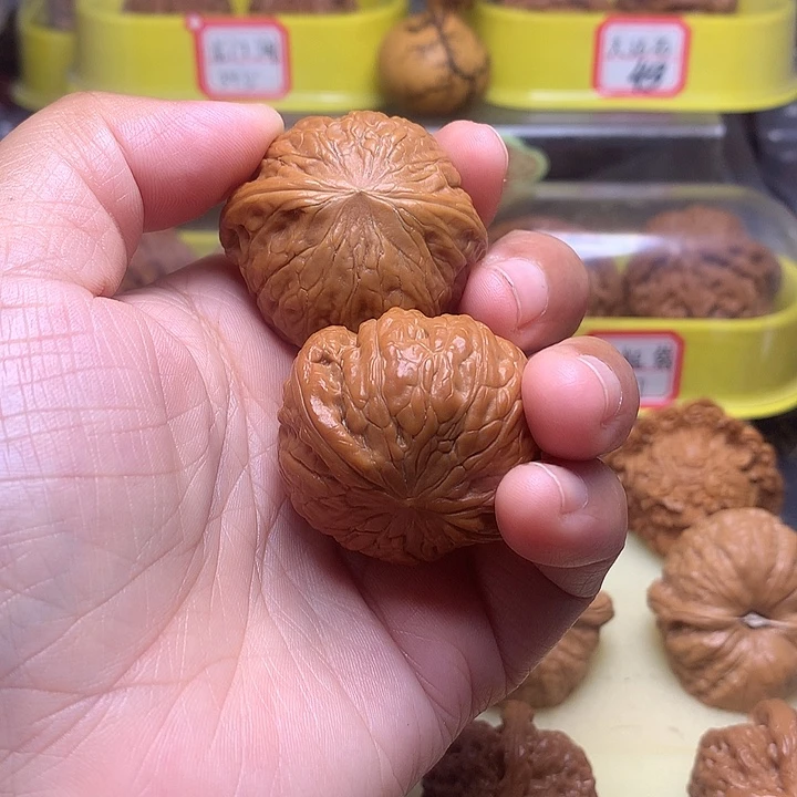文玩核桃吊坠8**.铁锤