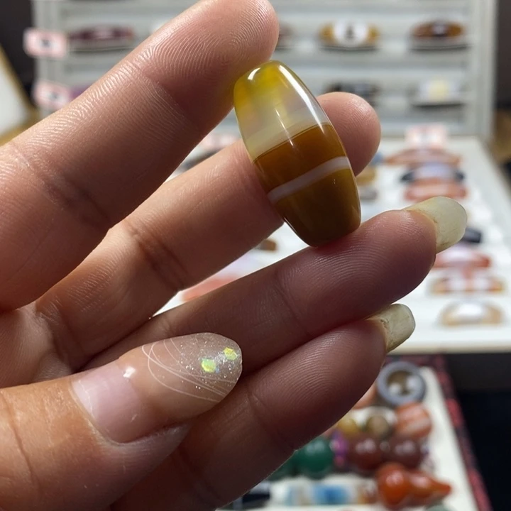 玛瑙/玉髓未镶嵌珠宝半成品